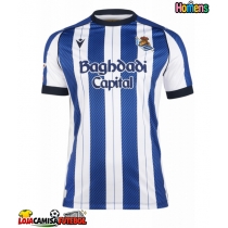 Camisa de Futebol Real Sociedad Sergio Gomez #17 Equipamento Principal 2025-26 Manga Curta
